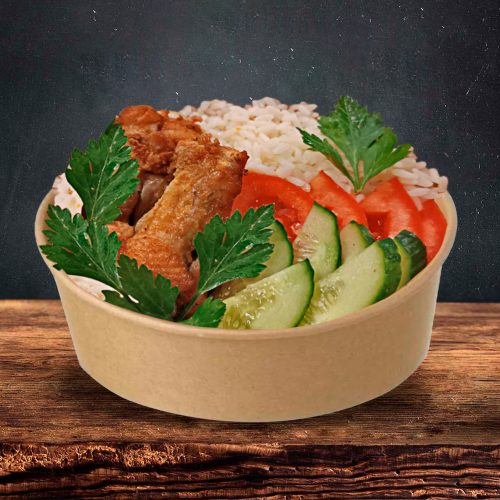 Боул з рисом та курячими крильцями